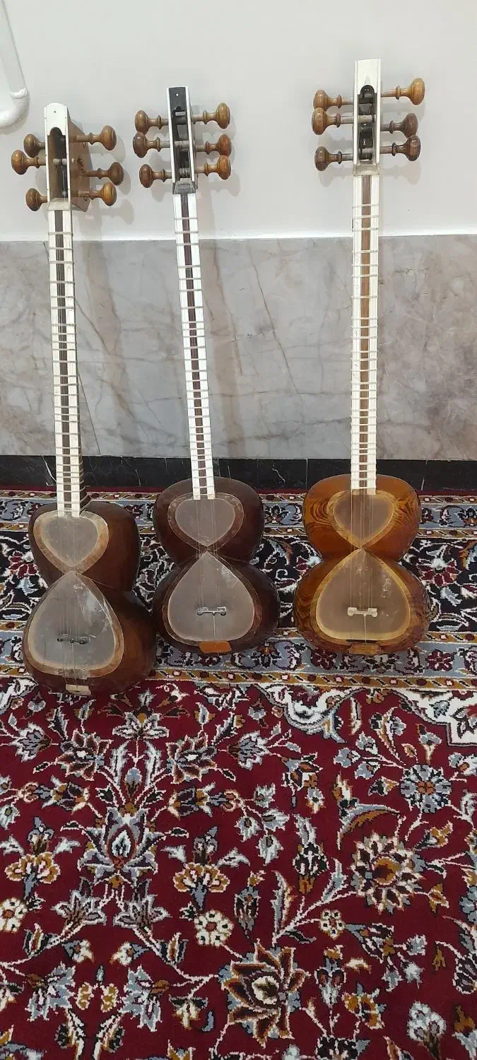 فروش سه عدد تار به قیمت ۴۵ و ۲۰ و۱۳ و۴۵تار کلهر|سازهای سنتی|جهرم, |دیوار
