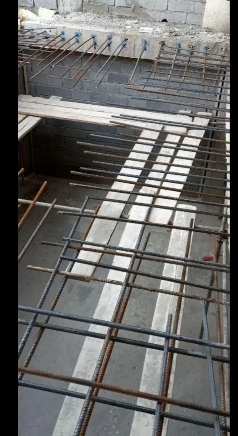 کاشت میلگرد کاشت بولت در بتن با چسب|خدمات پیشه و مهارت|همدان, |دیوار