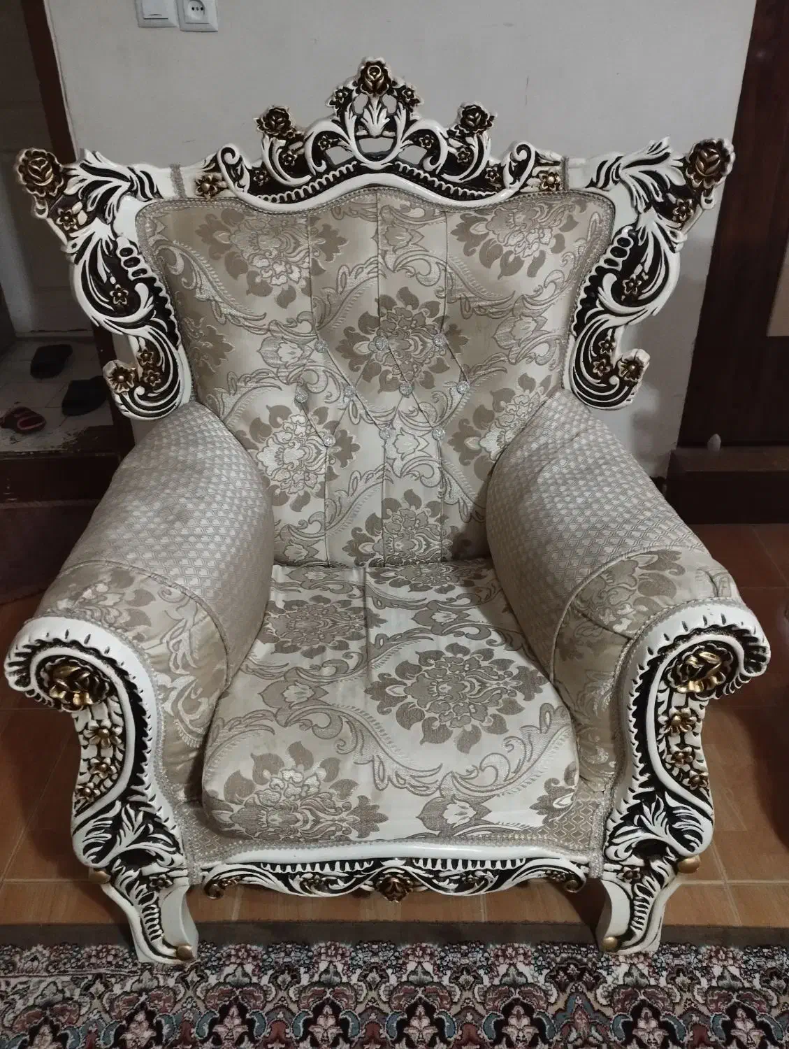 مبل سلطنتی|مبلمان خانگی و میز عسلی|شاهینشهر, عطار|دیوار