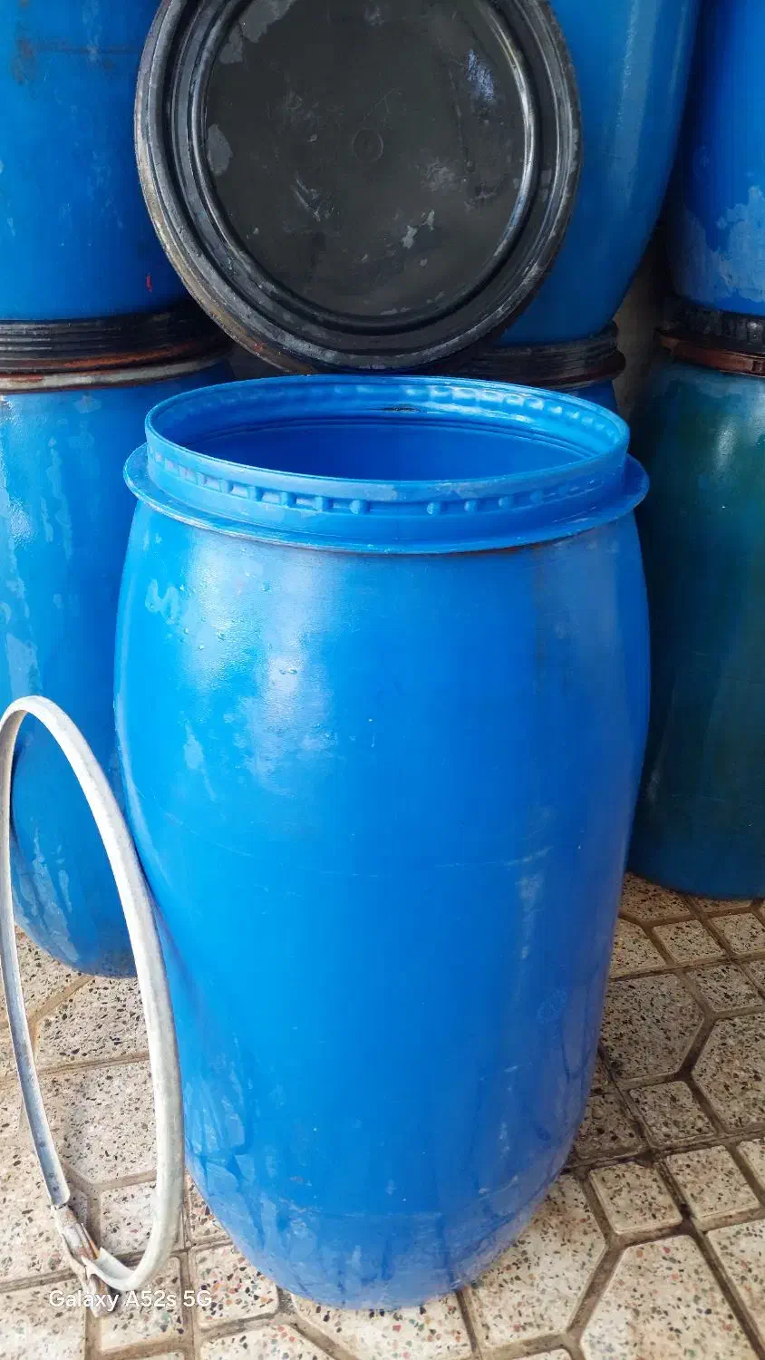 گالن ۱۶۰.۱۴۰لیتری آلمانی درحدنو تکی وعمده|ظروف نگهدارنده، پلاستیکی، یک‌بارمصرف|آباده, |دیوار