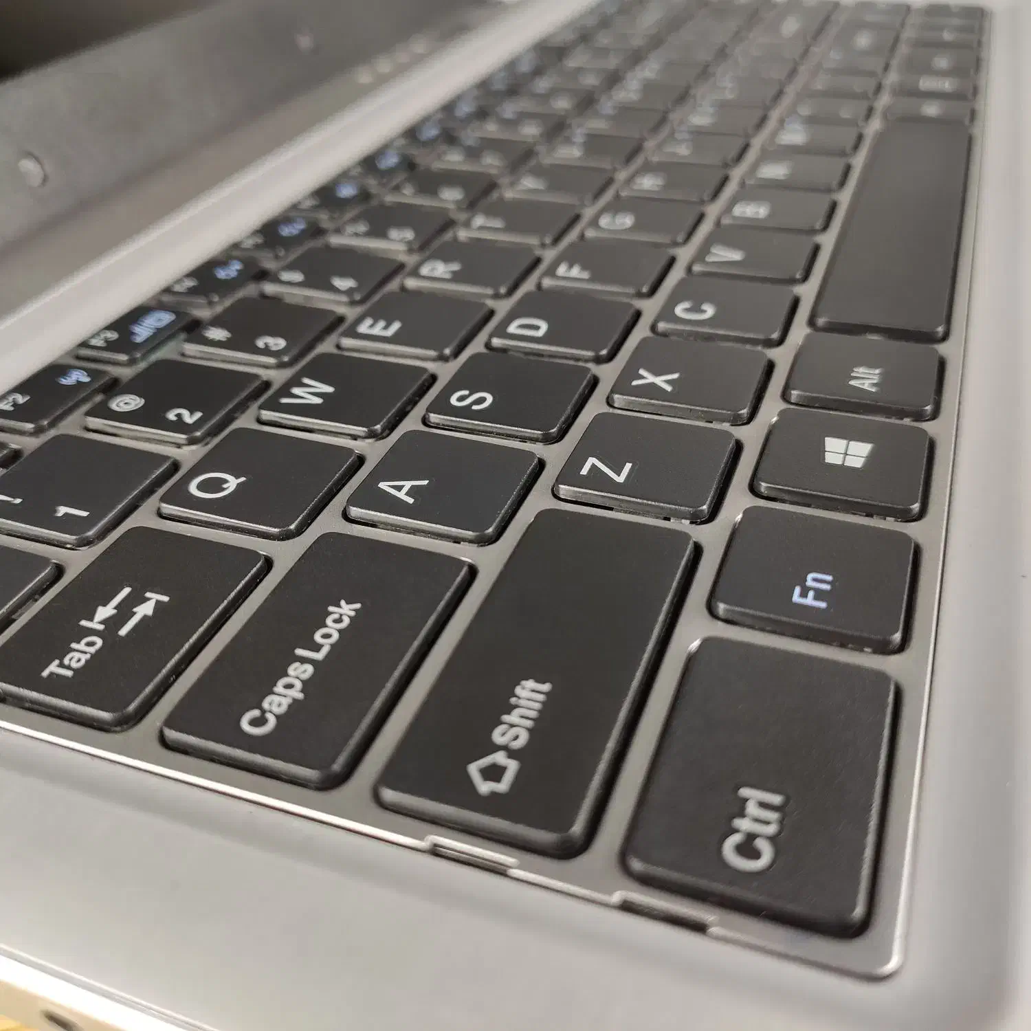 لپتاپ Acer X501 فروش فوری|رایانه همراه|رشت, سعدی (تختی)|دیوار