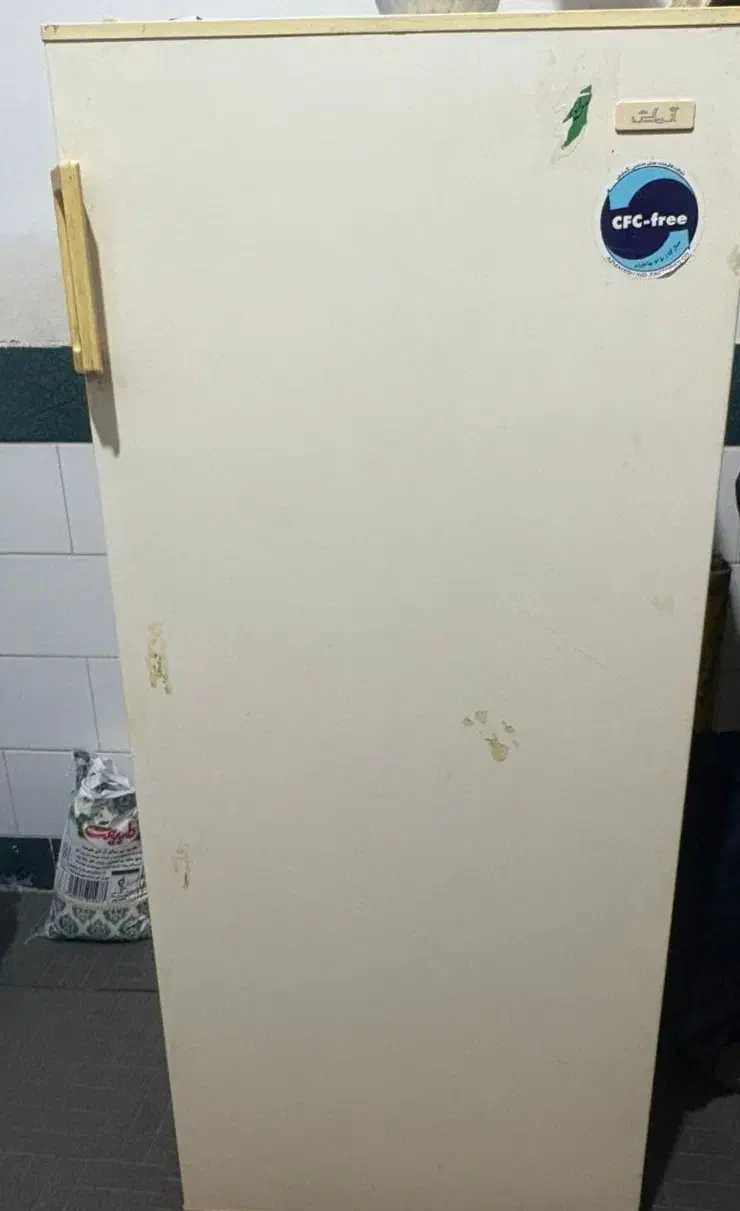 یخچال آزمایش (قدیمی)|یخچال و فریزر|سیرجان, |دیوار