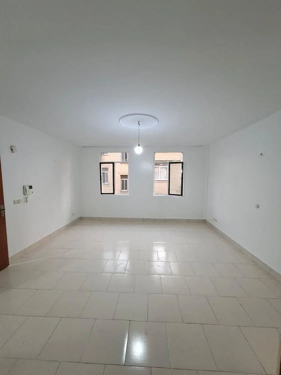 آپارتمان 60 متر نقاشی شده تمیز/تک واحد/گرگان/شایقی