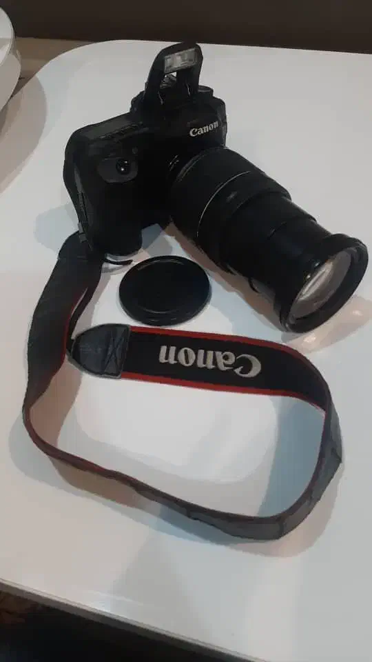 دوربین عکاسی ۵ م تخفیف ویژه برای خریدار خانم|دوربین عکاسی و فیلم‌برداری|کرج, کوی زنبق|دیوار