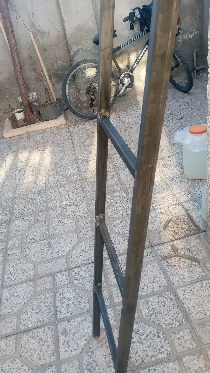 نردبان|ابزارآلات|همدان, |دیوار