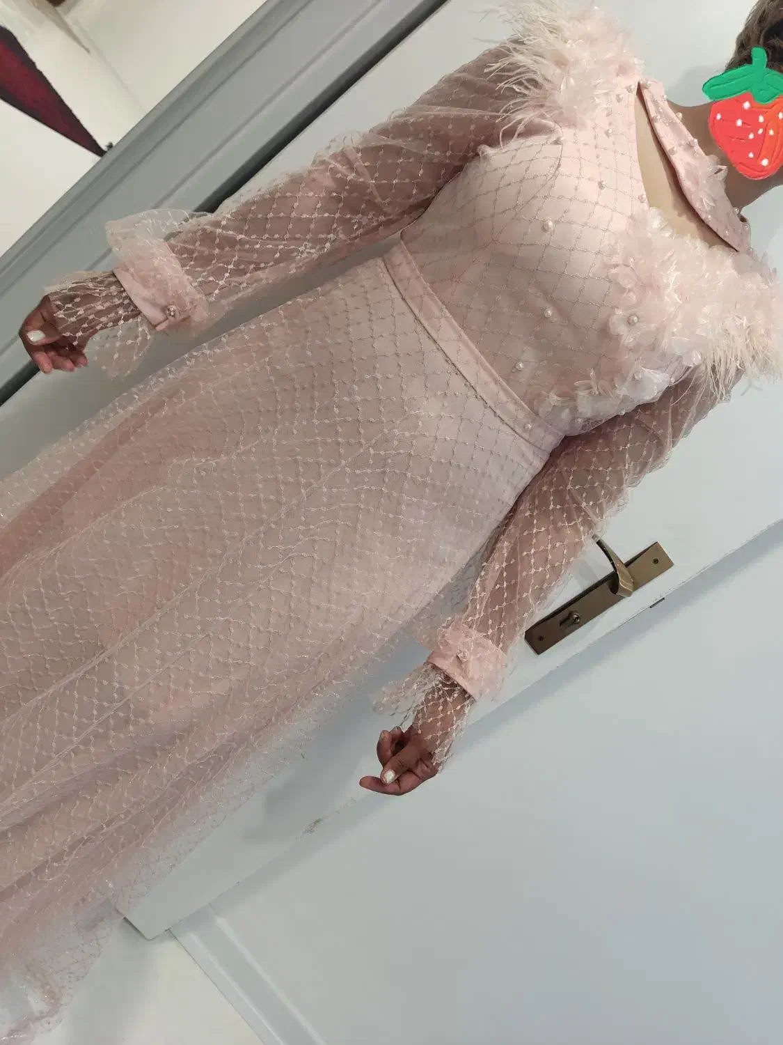 لباس مجلسی|لباس|کنارک, |دیوار