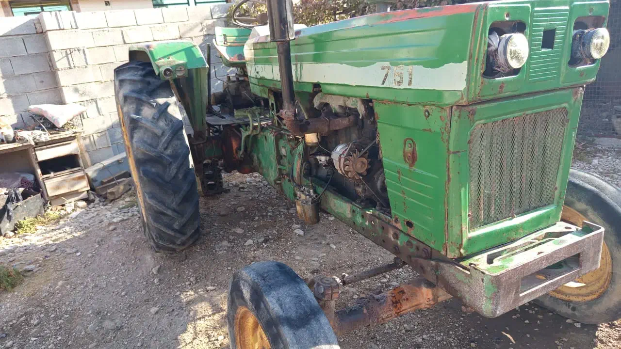 تراکتور موتور پرکنز|خودرو سنگین|شیراز, زرهی|دیوار