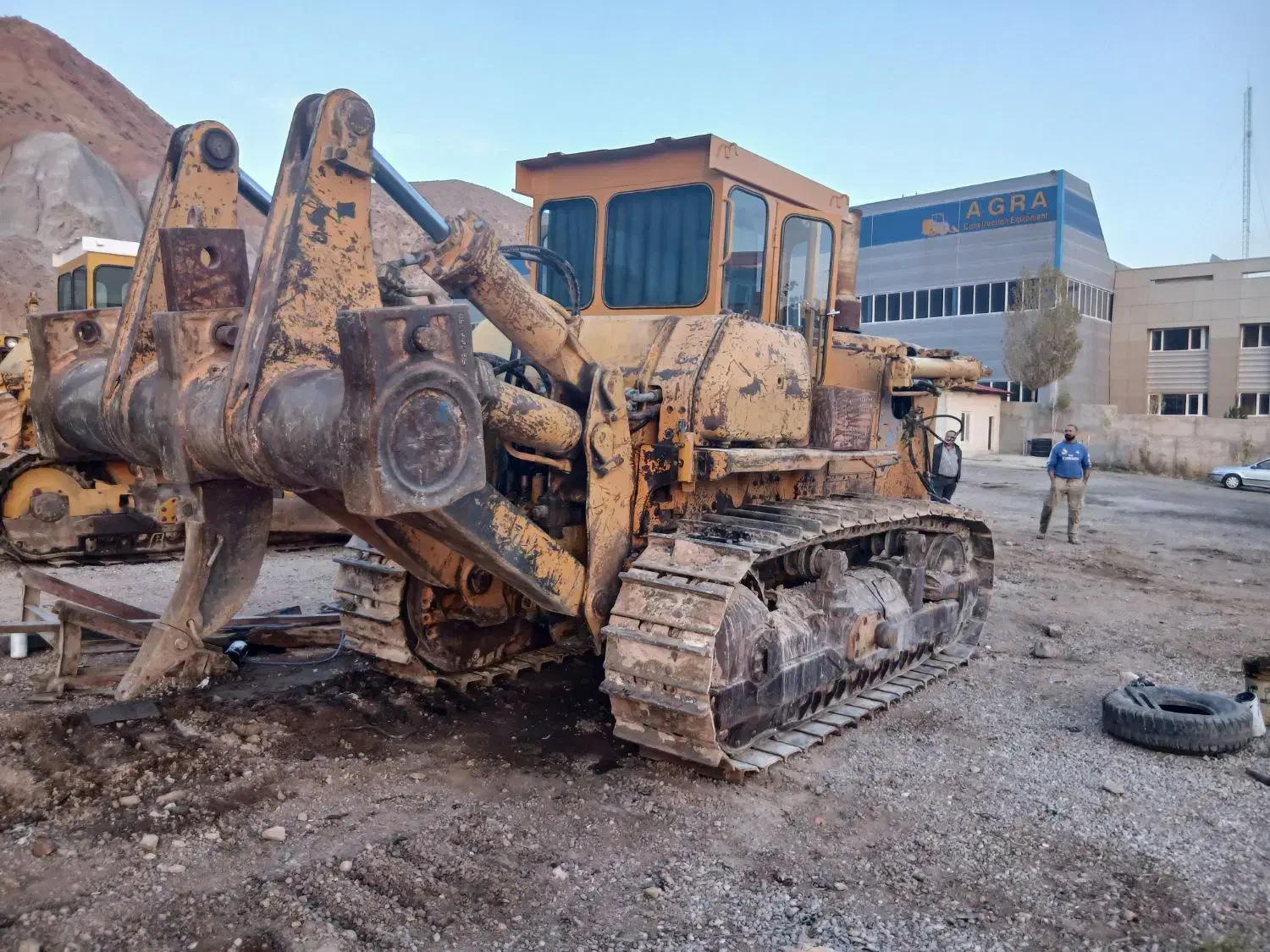 استخدام راننده بولدوزر۱۵۵|استخدام صنعتی، فنی، مهندسی|تاکستان, |دیوار