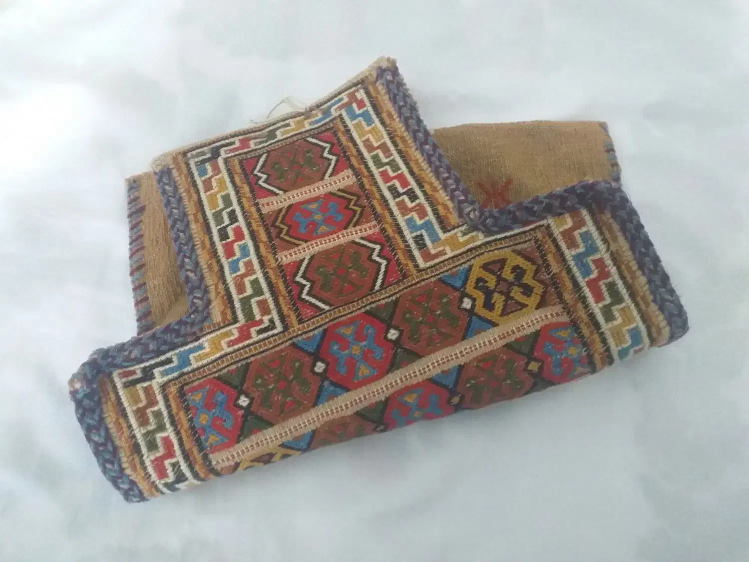 گلیم نمکدان دست بافت نو و سوزن دوزی شده|گلیم، جاجیم، گبه|اردبیل, |دیوار