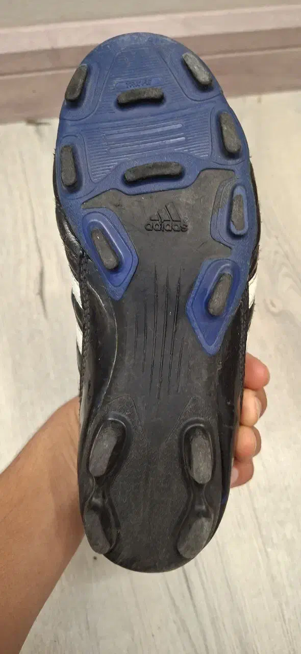 کفش فوتبالی|کیف، کفش، کمربند|مشهد, محمدآباد|دیوار