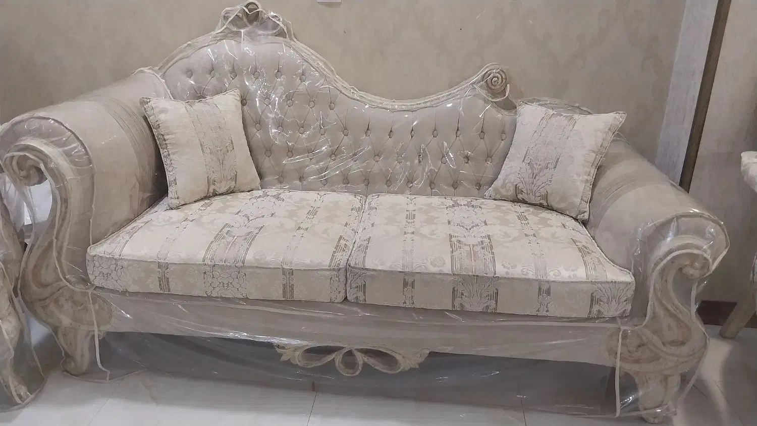 مبل|مبلمان خانگی و میز عسلی|اصفهان, میرعماد|دیوار