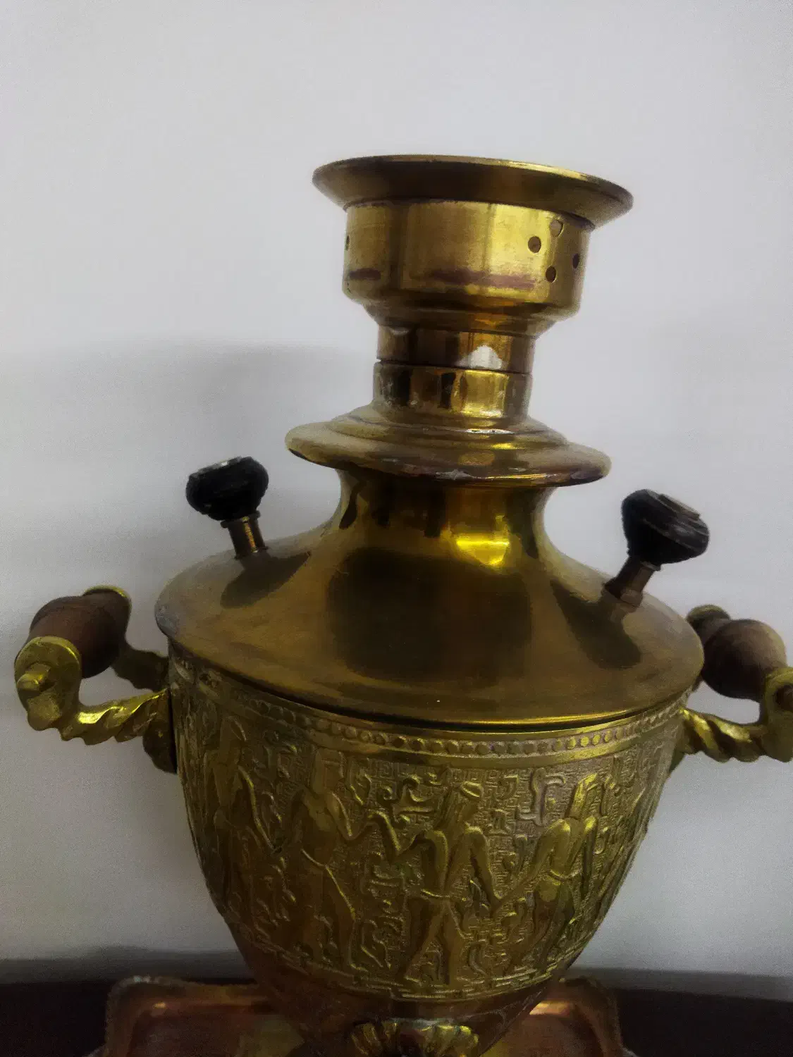 سماور روسی حکاکی|سماور، چای‌ساز، قهوه‌ساز|مهاباد (آذربایجان غربی), |دیوار