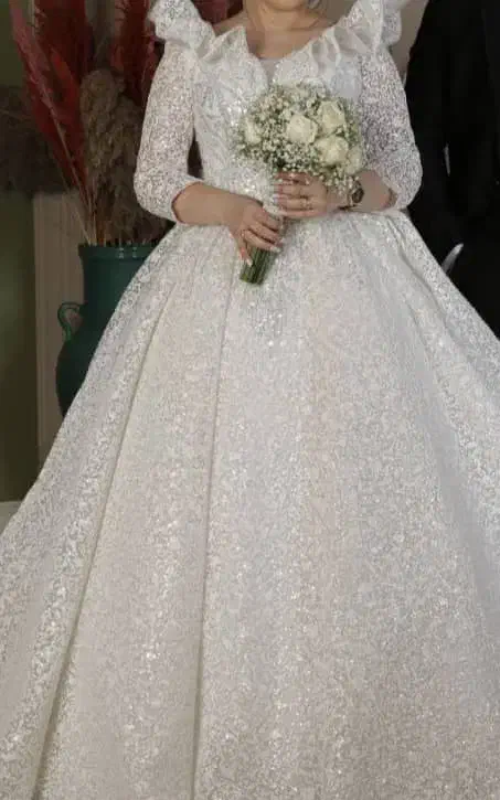 لباس عروس نونو فقط یکبار استفاده شده  ( 6 میلیون)|لباس|آمل, |دیوار