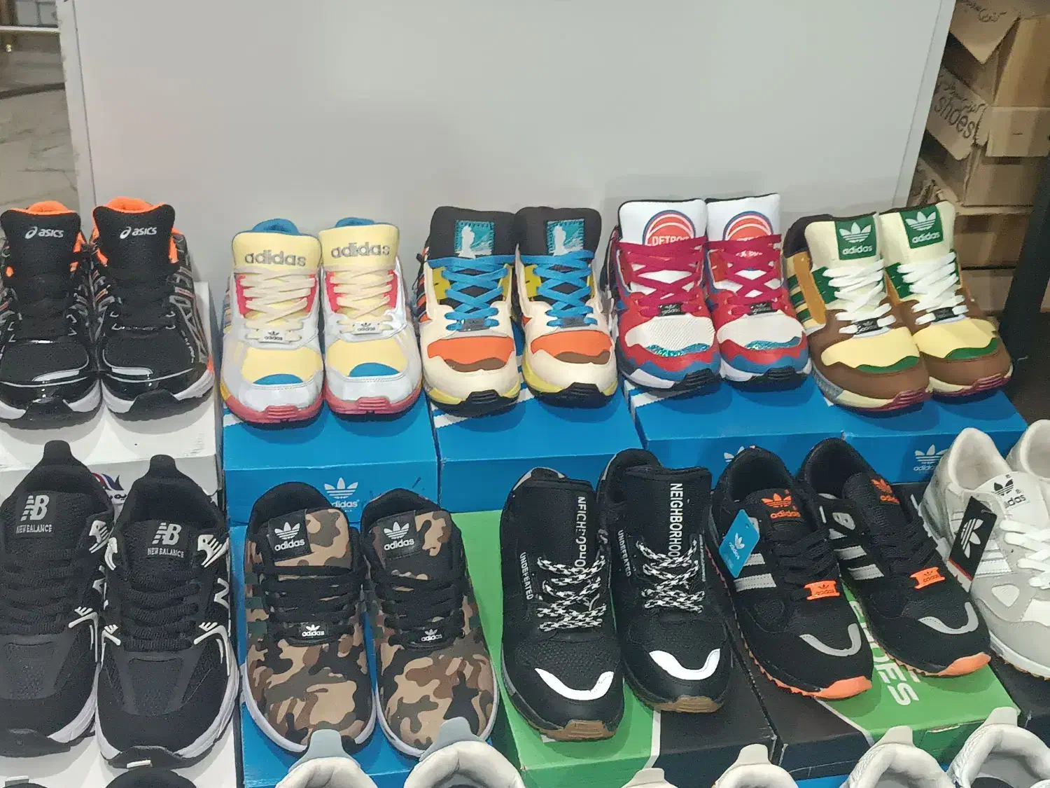 کفش حسین زاده|کیف، کفش، کمربند|پاکدشت, حصار امیر|دیوار