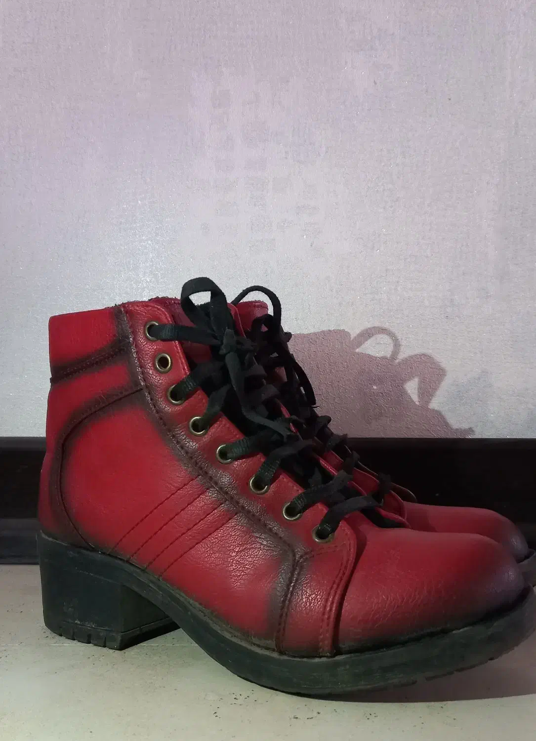 لباس و کفش و کیف|لباس|هشتگرد, فاز ۱ مهستان|دیوار