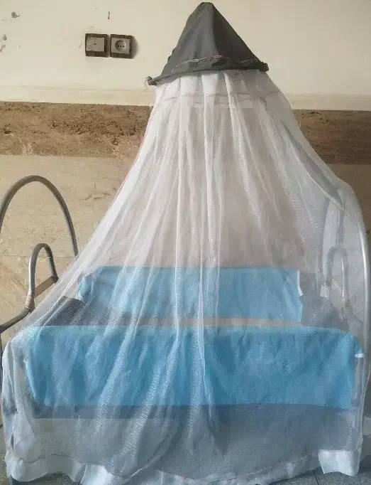 گهواره|تخت و صندلی بچه|بروجرد, |دیوار