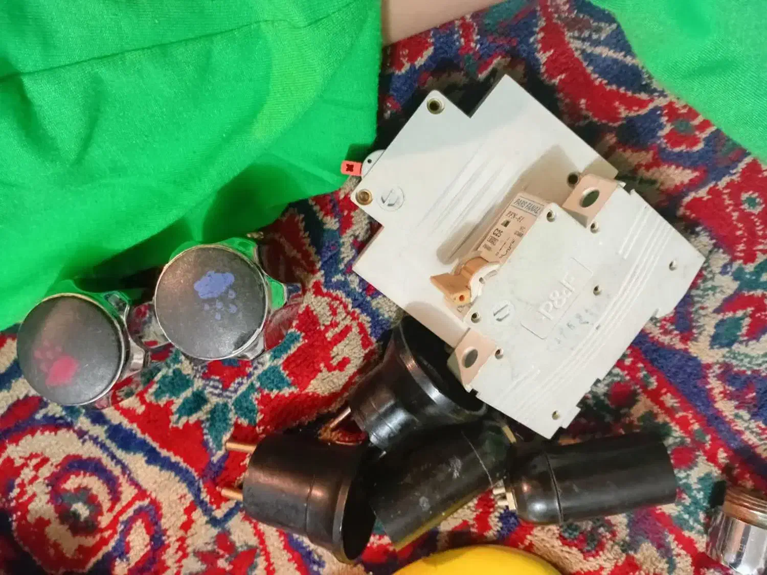 سری لامپ|لامپ و چراغ|قم, ناصردیوان|دیوار