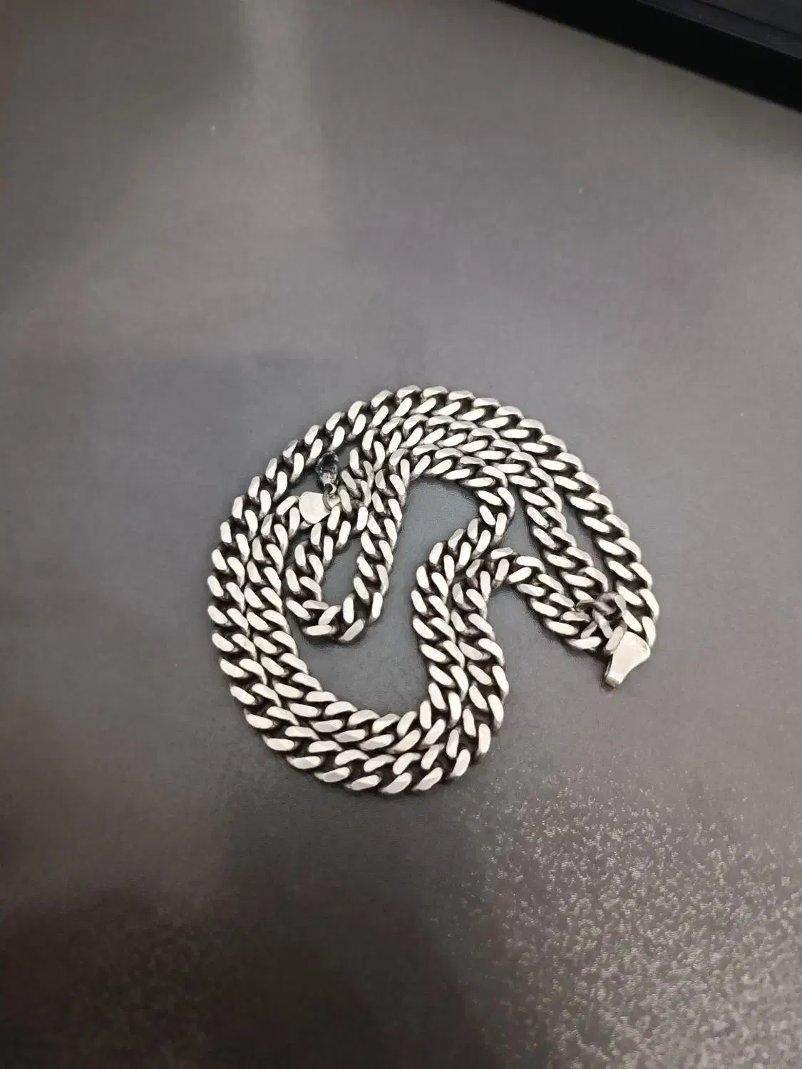 زنجیر کارتیر و انگشتر در نجف اصل . خرید و فروش .|جواهرات|کرج, کوی کارمندان جنوبی|دیوار