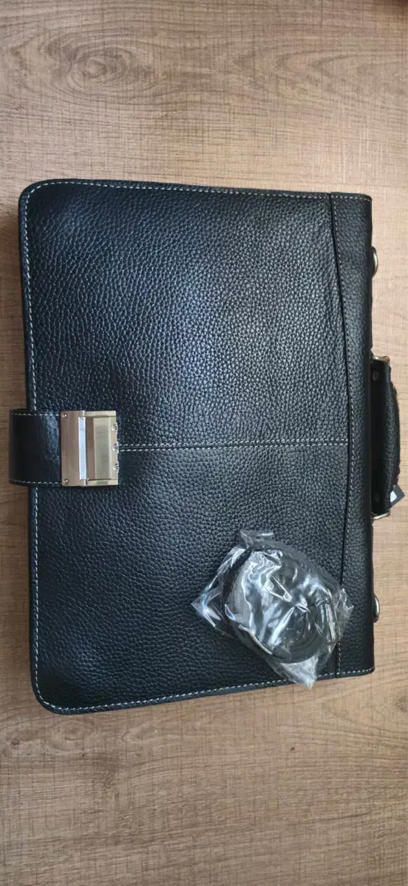 کیف چرم اصل مشکی|کیف، کفش، کمربند|قزوین, |دیوار