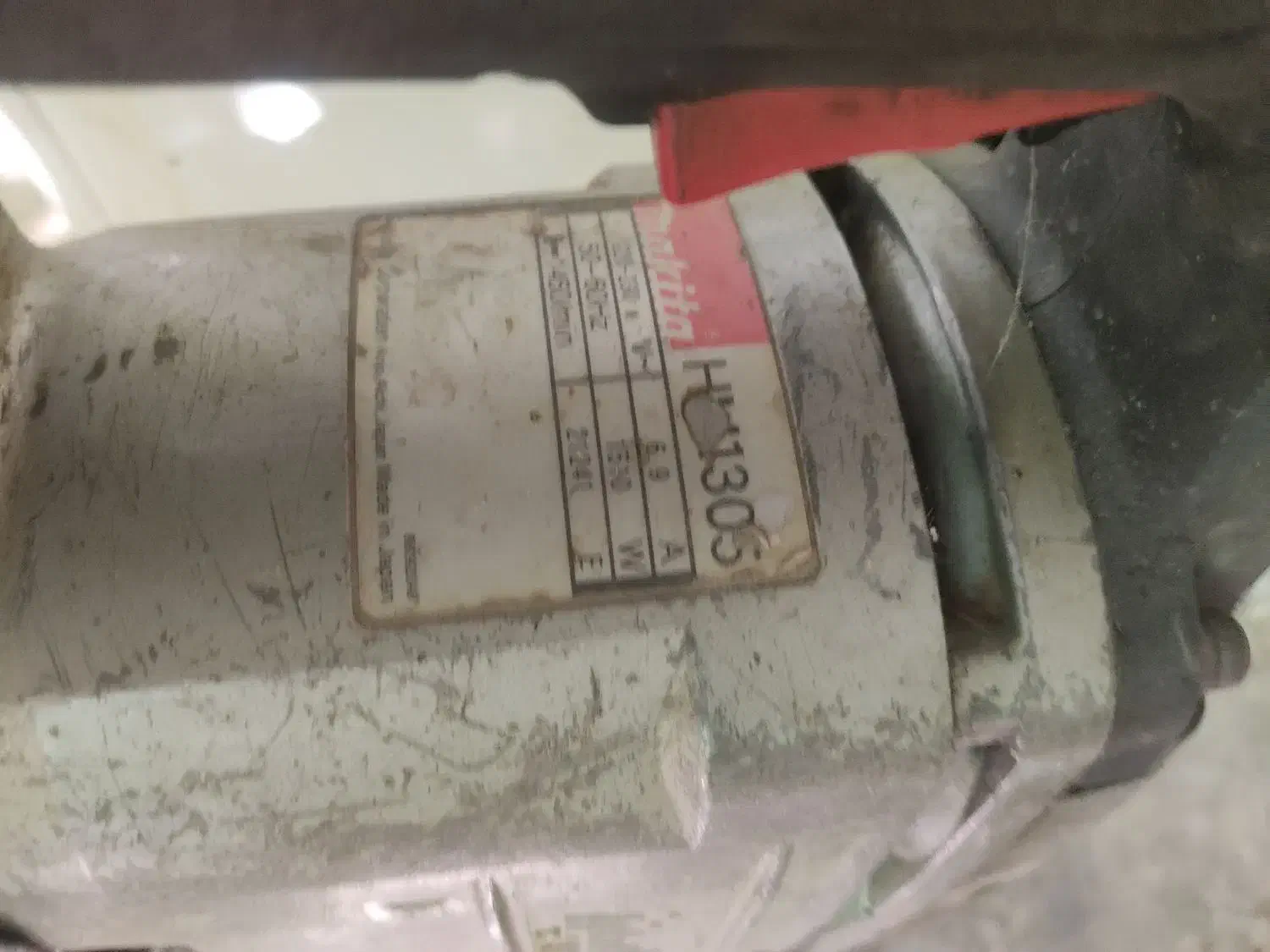 چکش برقی ماکیتا ژاپنی اصل پلاک قرمز۱۳۰۵|ابزارآلات|دماوند, دماوند|دیوار