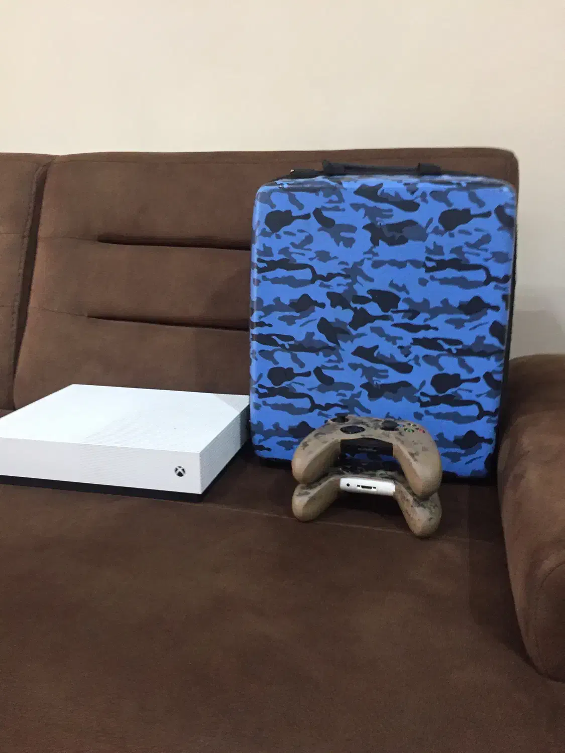 Xbox 1s|کنسول، بازی ویدئویی و آنلاین|رشت, گلسار|دیوار