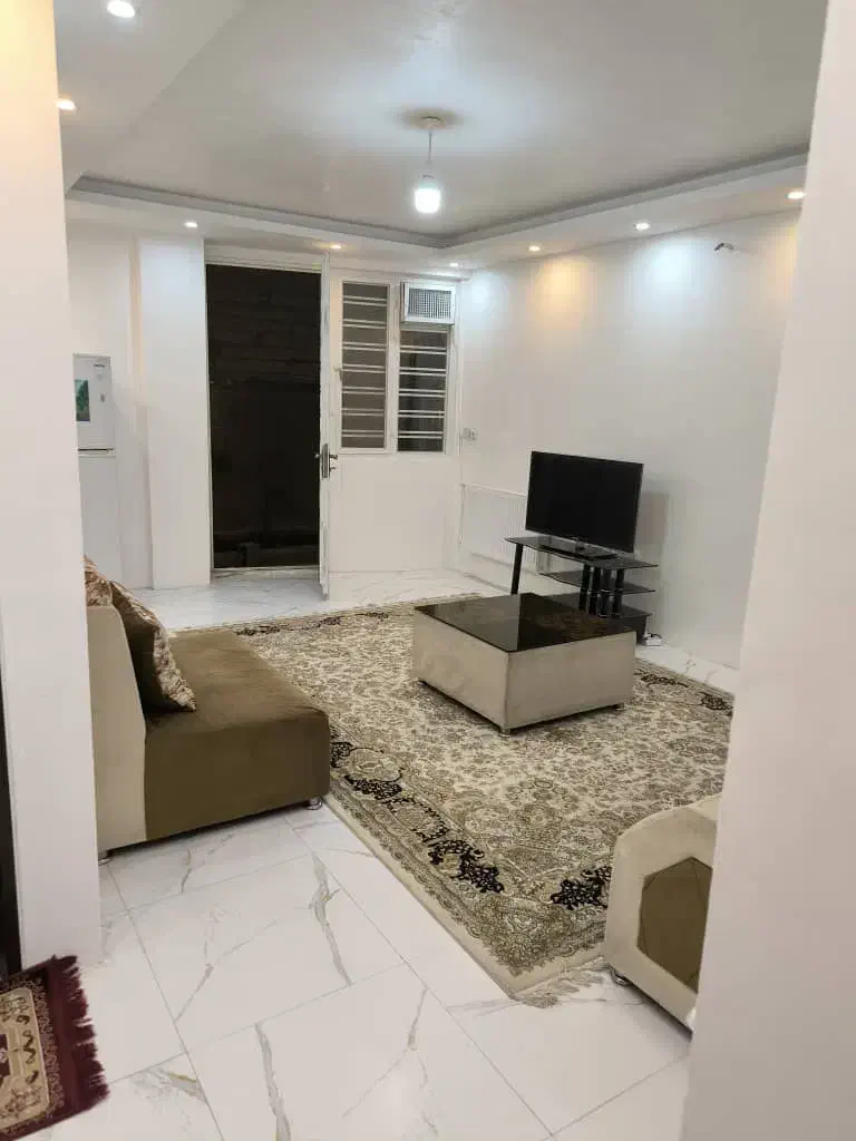 منزل مبله کشاورز|اجارهٔ کوتاه‌مدت آپارتمان و سوئیت|شیراز, تل حسین‌آباد|دیوار