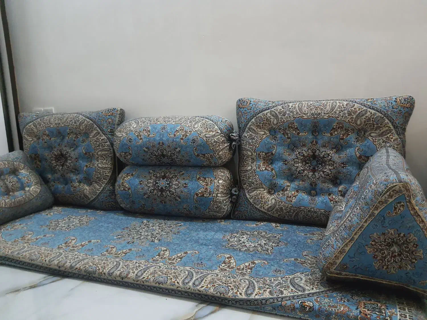 ست کرسی ترمه و ست شاه نشین خاطره شب یلدا|کلکسیون و سرگرمی|ارومیه, |دیوار