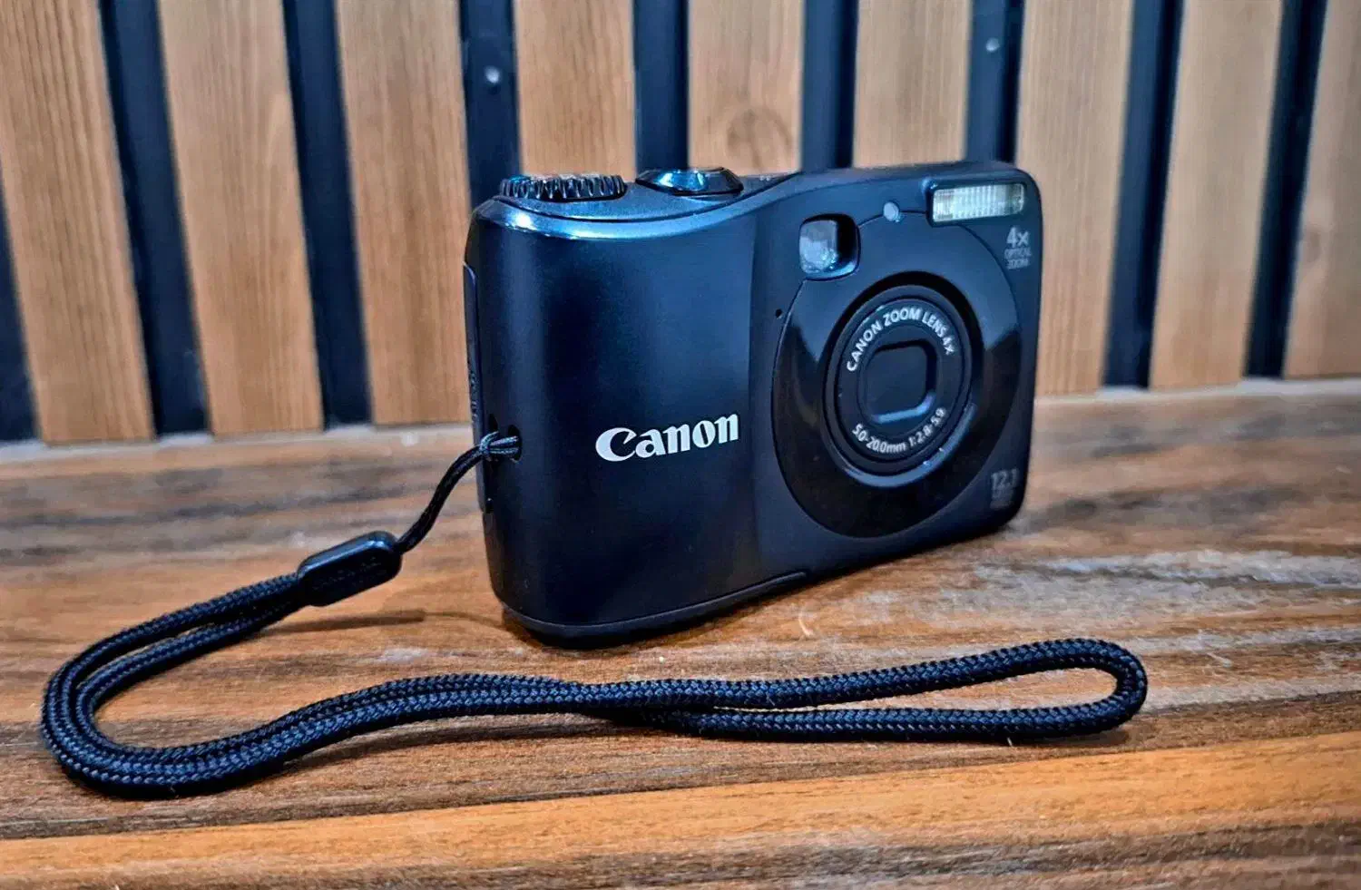 دوربین در حد نو|دوربین عکاسی و فیلم‌برداری|کلاله, |دیوار