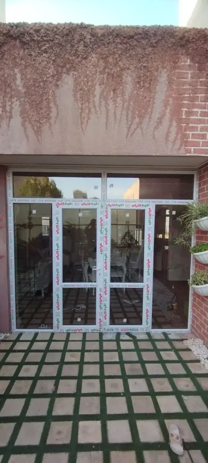 تولید و نصب درب و پنجره دوجداره UPVC تعمیرات تخصصی|خدمات پیشه و مهارت|تهران, تهرانپارس غربی|دیوار