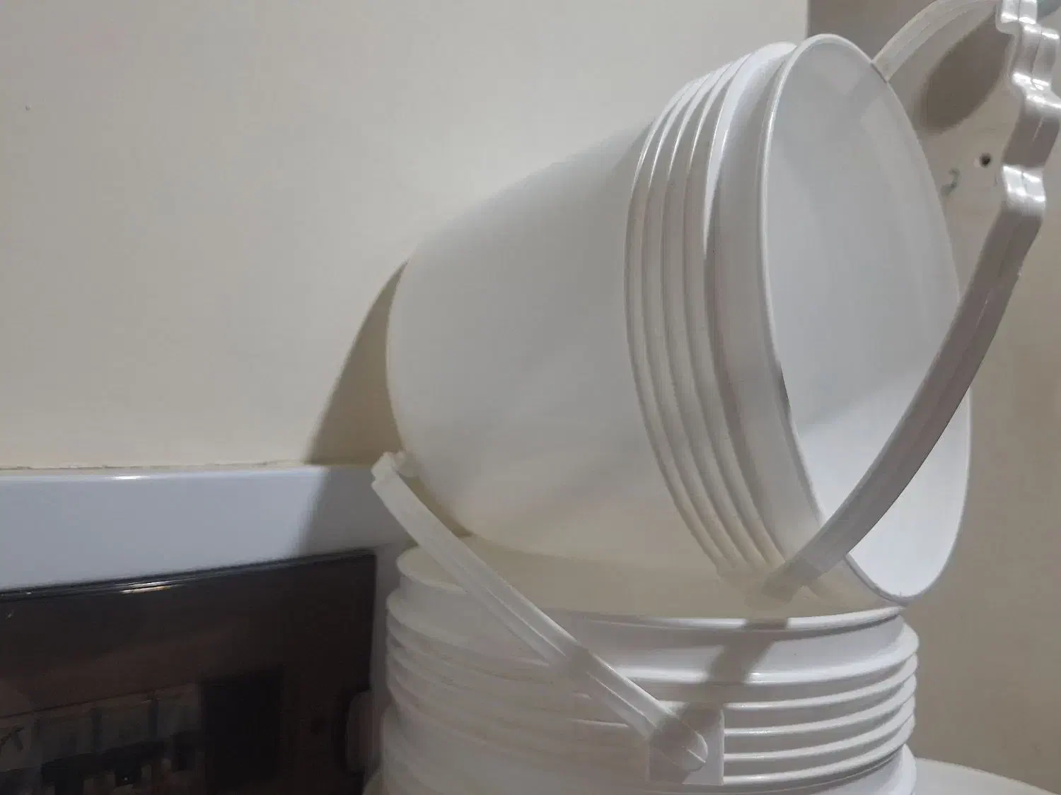 سطل با ظرفیت 4کیلویی|ظروف نگهدارنده، پلاستیکی، یک‌بارمصرف|بانه, |دیوار