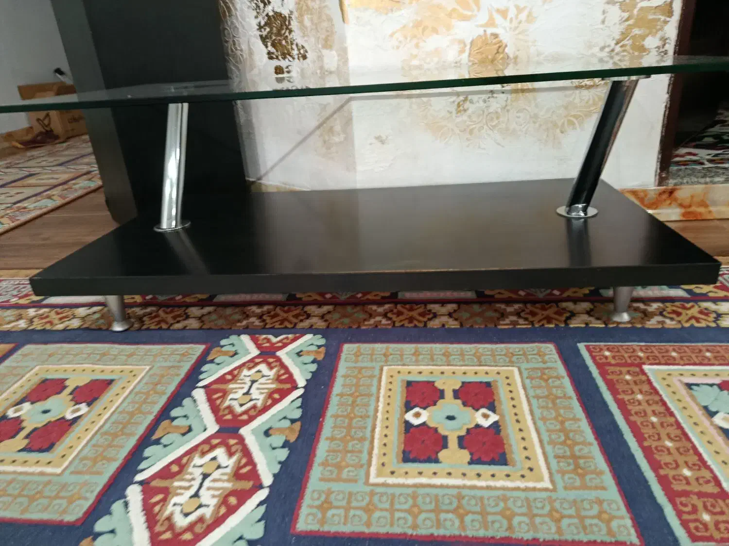 میز جلو مبلی شیشه ای|مبلمان خانگی و میز عسلی|رباط‌کریم, رباط‌کریم|دیوار