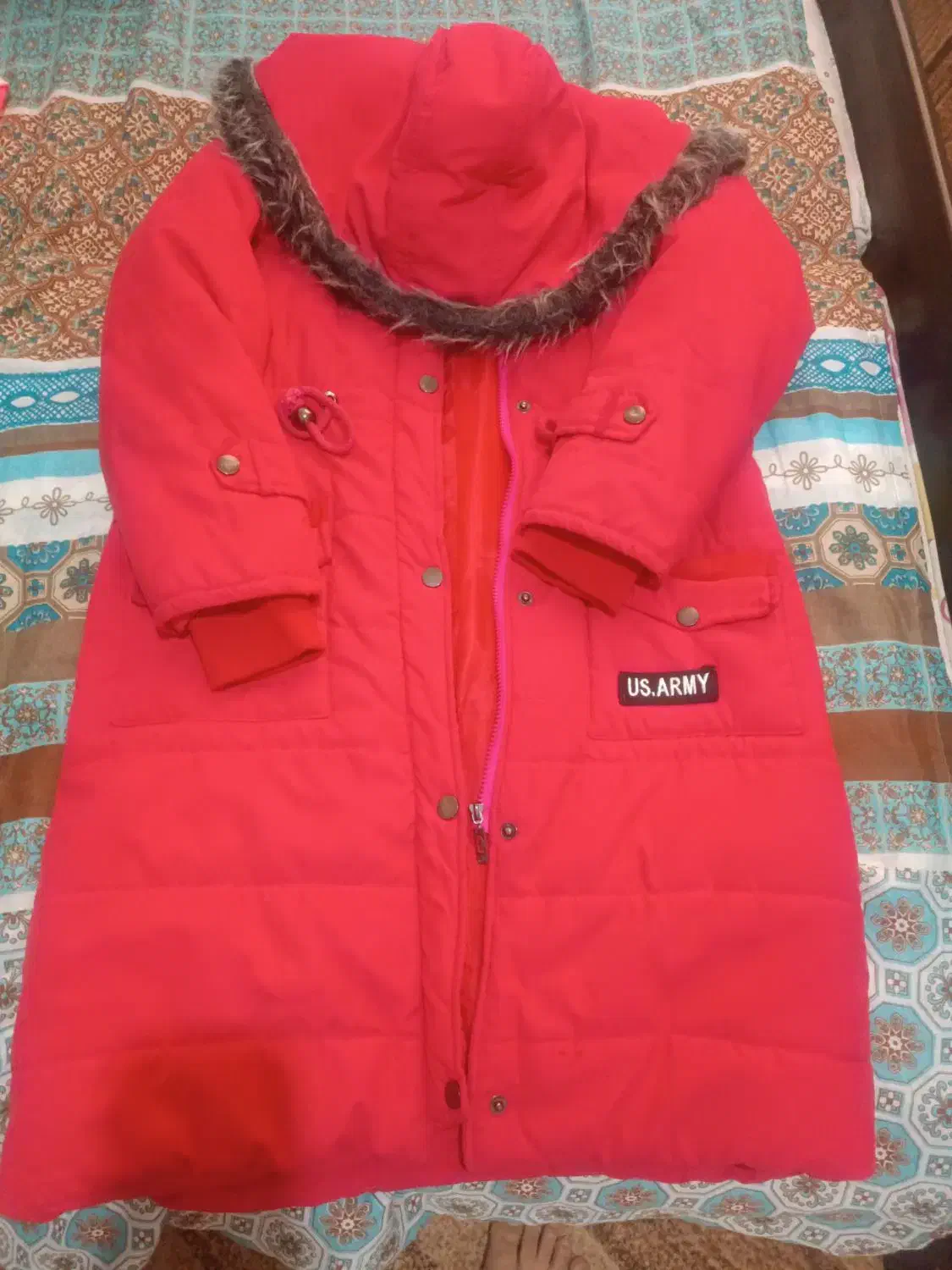 کاپشن دخترانه|لباس|پرند, فاز ۶|دیوار