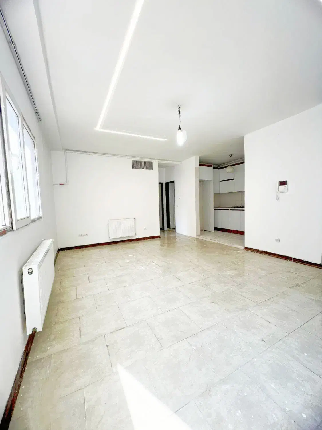 کلید نخورده فول امکانات /چسب مرکز خرید و حمل و نقل|فروش آپارتمان|هشتگرد, شهرک گلها|دیوار