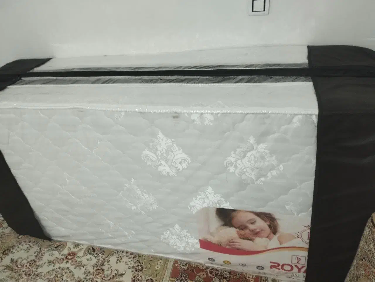 دوشک رویال اصل دو دانه در حد نو|تشک تختخواب|بانه, |دیوار