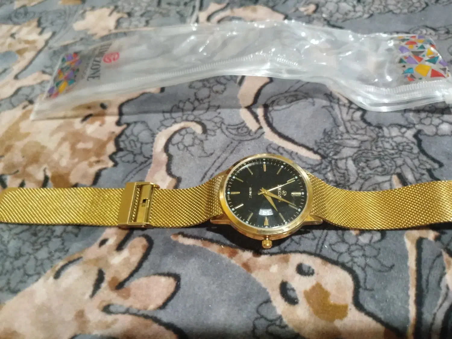 ساعت مچی..|ساعت|بم, |دیوار