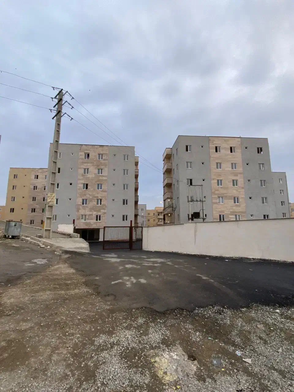 فروش واحد پشتیبانی ۵۰۰ باپارکینگ وام تسویه|فروش آپارتمان|هشتگرد, شهرک المهدی|دیوار