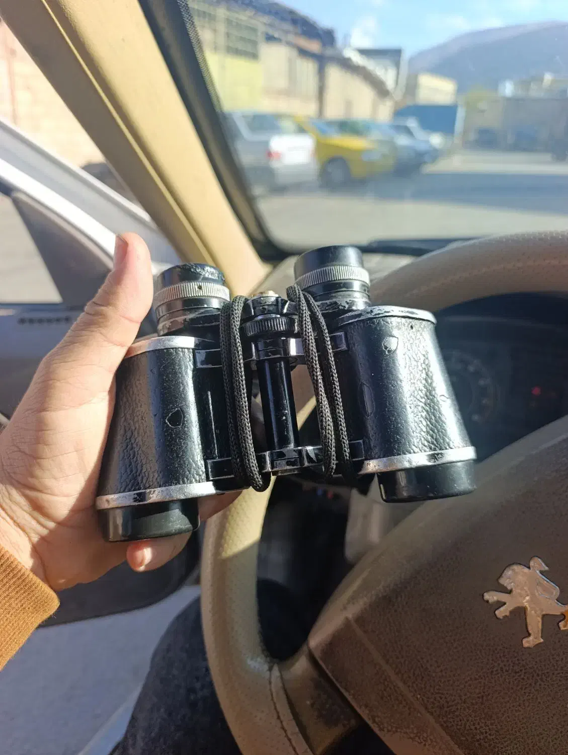 دوربین روسی قدیمی|کلکسیون اشیاء عتیقه|فیروزآباد (فارس), |دیوار