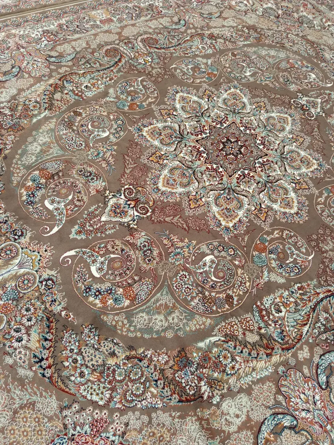 سه تخته فرش نه متری|فرش|سمنان, |دیوار