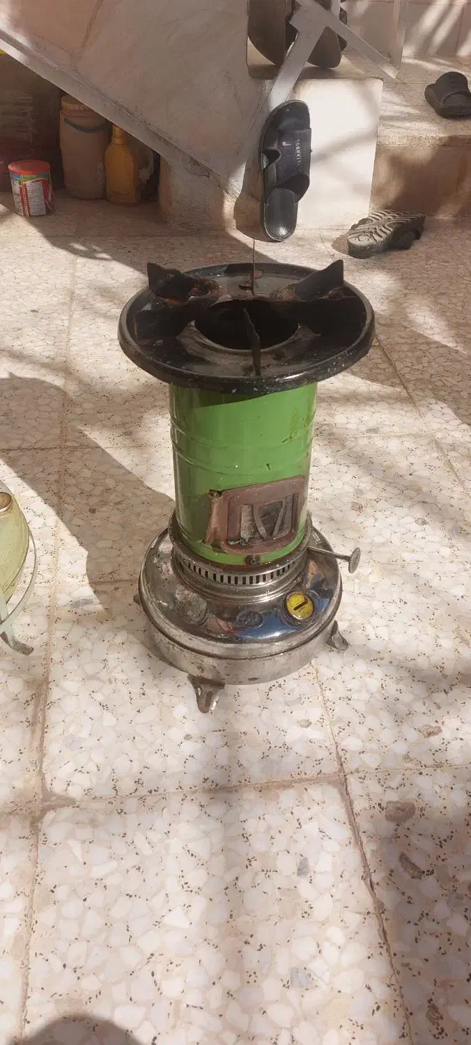 چراغ نفتی.علادین|کلکسیون اشیاء عتیقه|خرم‌آباد, |دیوار