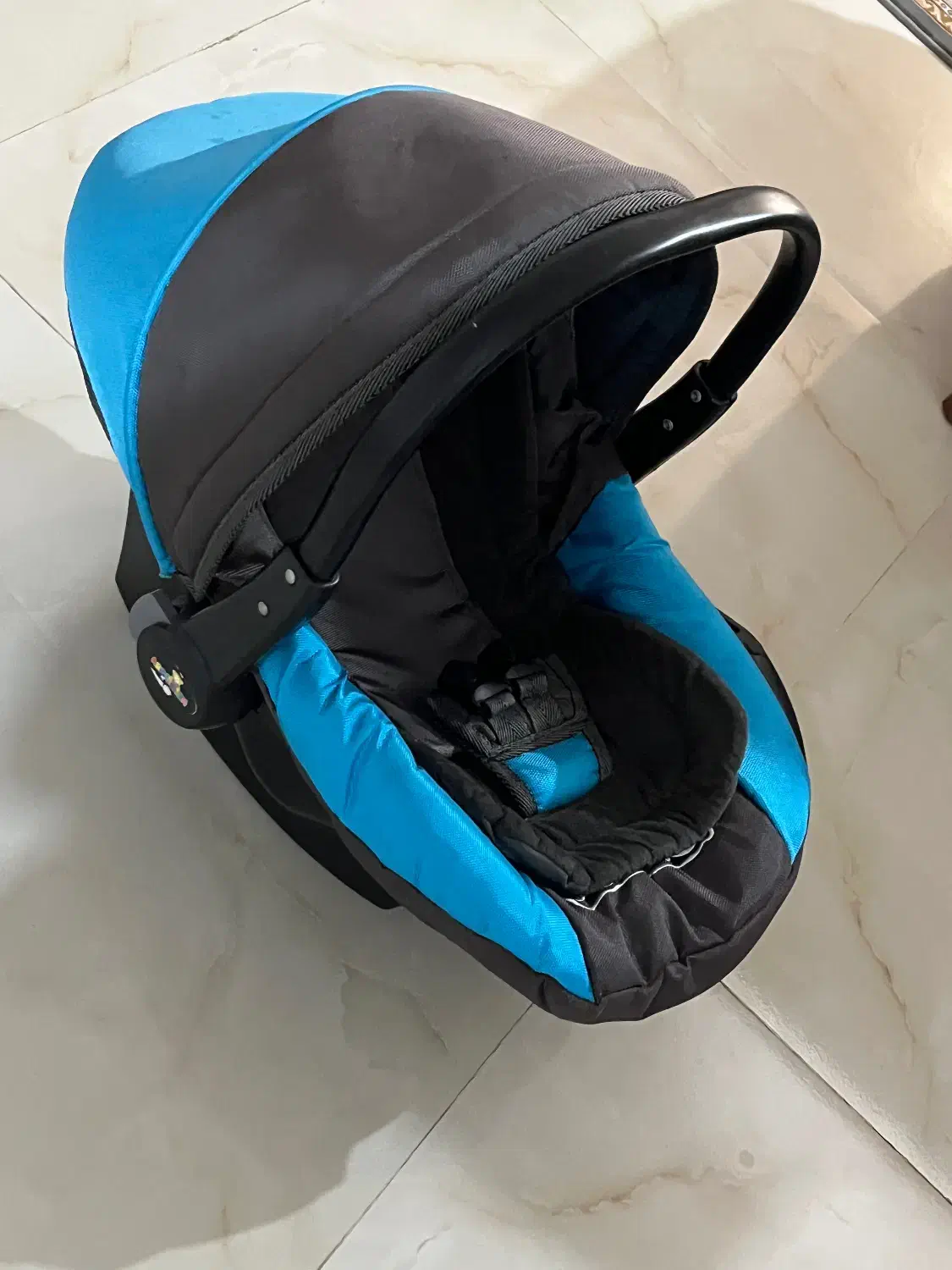 کریر|کالسکه و لوازم جانبی|نیشابور, خط کاشمر|دیوار