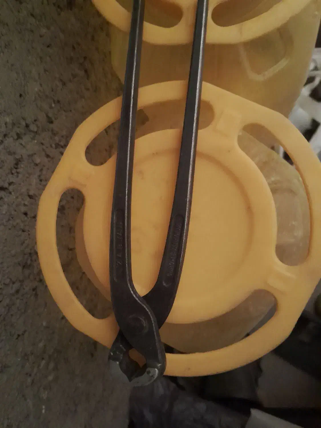 تعدادی آچار و الکترود|ابزارآلات|محمدیه-قزوین, |دیوار