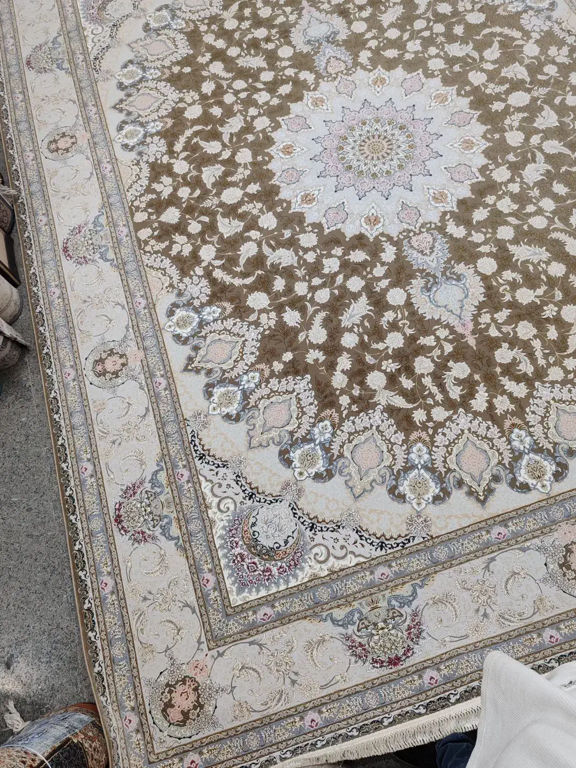 2تخته فرش 1700شانه عقیق نسکافه ایی نو و اکبند|فرش|قم, نیروگاه|دیوار