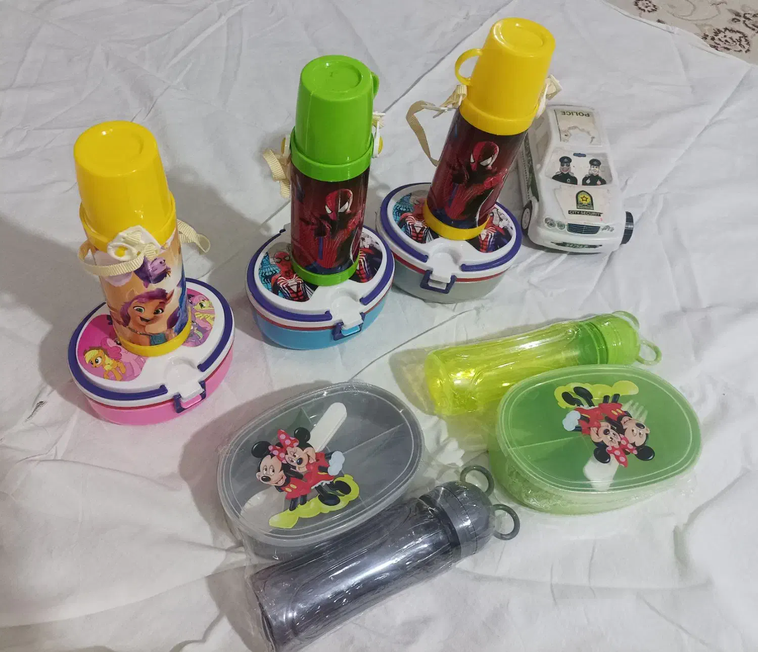 قمقمه و ظرف غذا|اسباب و اثاث بچه|نقده, |دیوار