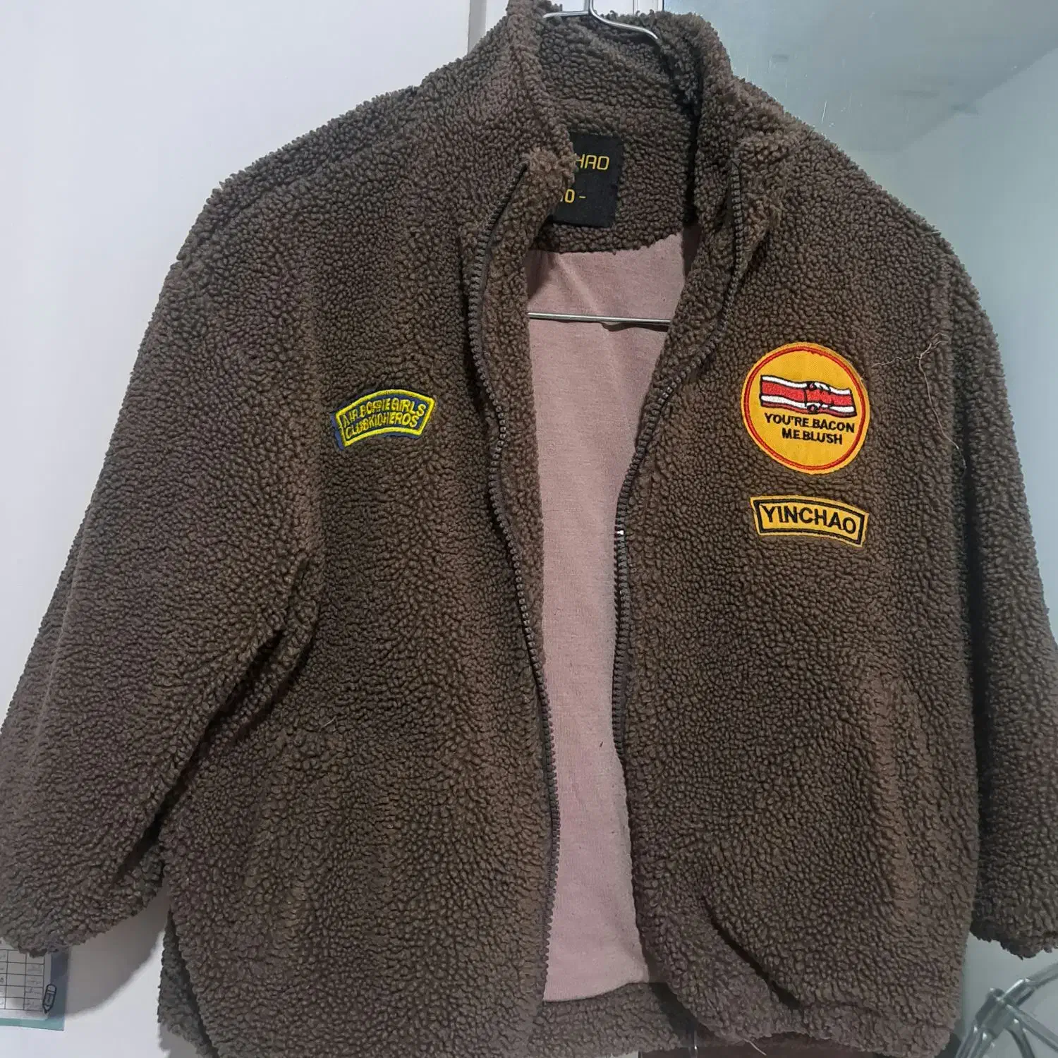 بوفالو نو|لباس|اردبیل, |دیوار