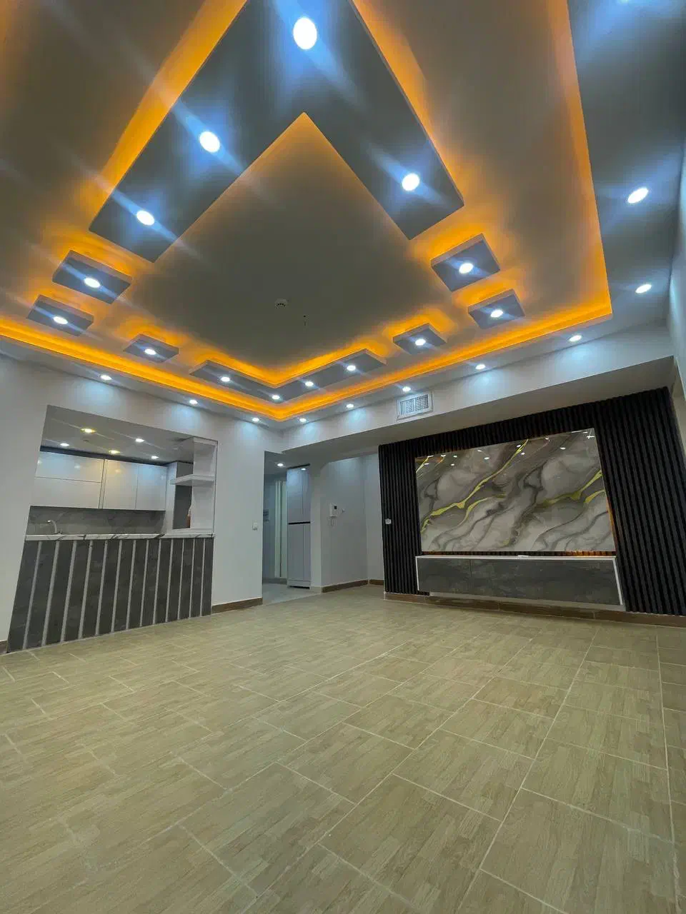 آپارتمان ۱۰۰متری/نوساز/پذیرایی بزرگ|فروش آپارتمان|پرند, فاز ۰|دیوار