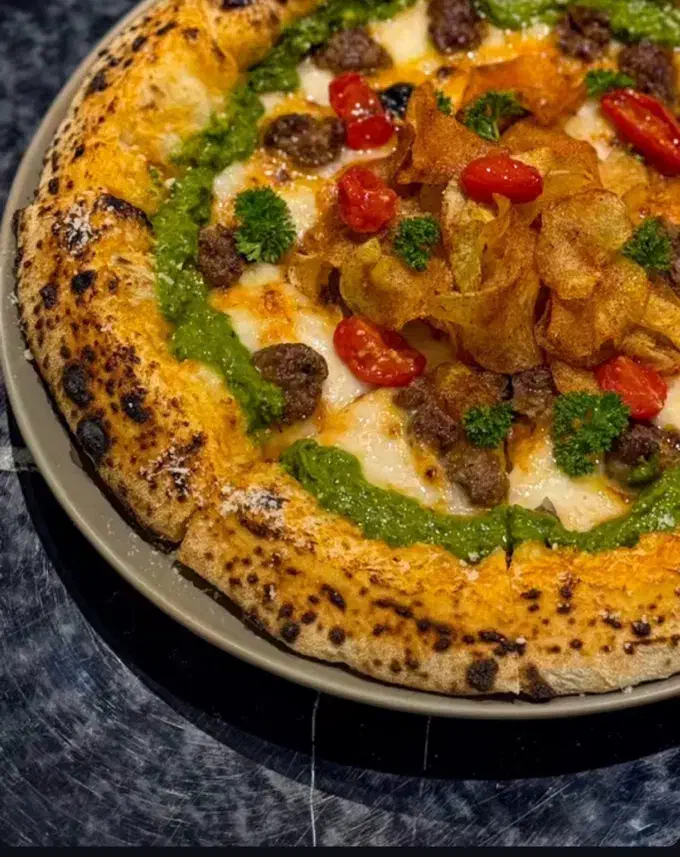 پیتزا زن ناپولیتن|استخدام خدمات فروشگاه و رستوران|تهران, فلسطین (میدان انقلاب)|دیوار