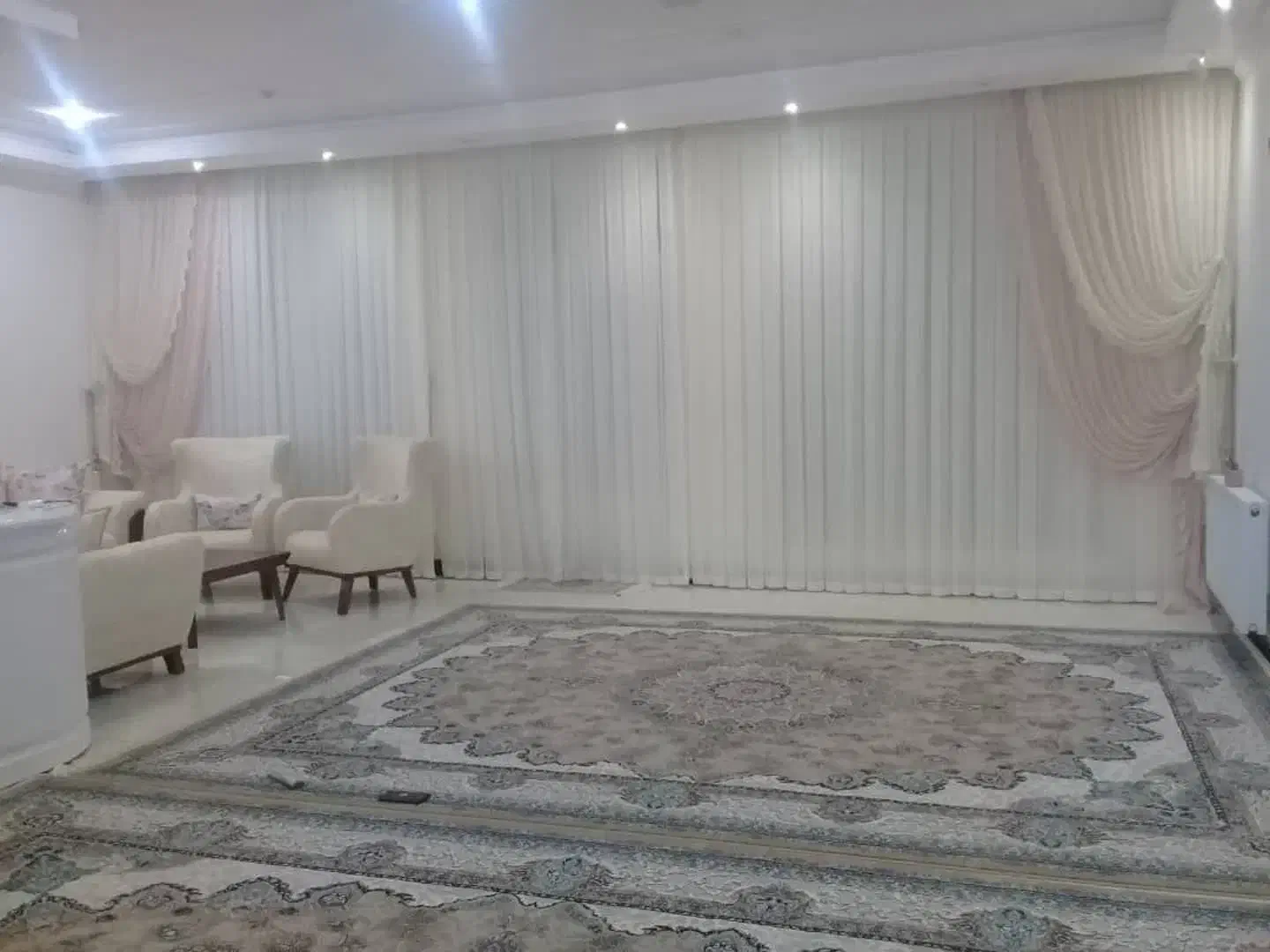 پارچه پرده مستقیم از تولیدی با دوخت ارزان|پرده، رانر، رومیزی|اردکان, |دیوار