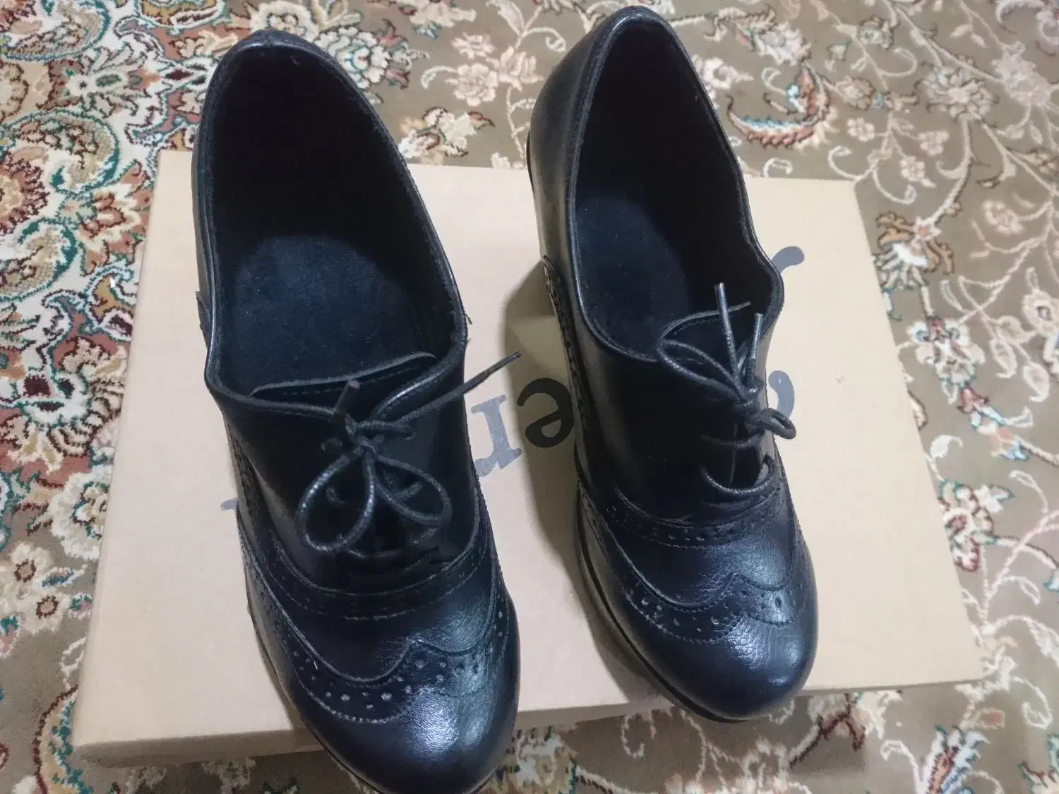 کفش و پوتین چرم|کیف، کفش، کمربند|املش, |دیوار