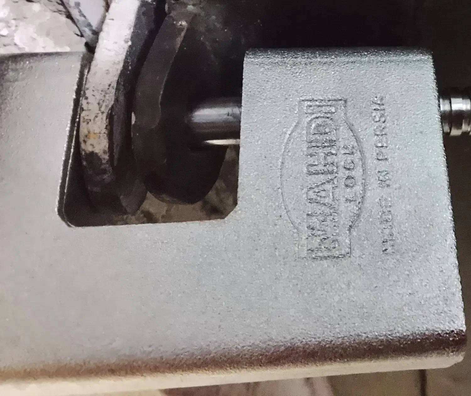 کلید سازی و بارکردن قفل ودرب ارمندئی|خدمات پیشه و مهارت|هشتگرد, شهرک ولیعصر (مصلی)|دیوار