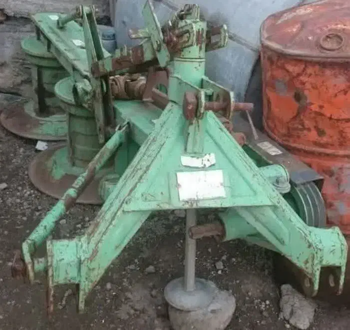 گاو آهن سم پاش پنجه گازی دیسک موور تراکتور کودپاش|ماشین‌آلات صنعتی|اردبیل, |دیوار